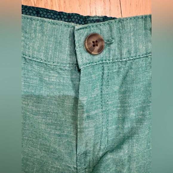 Boys Cat & Jack Green Shorts, Flat Front, Adjustable Waist, Size 10 - Picture 2 of 6